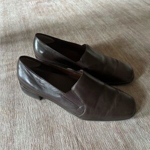 Women’s Trotters Brown Leather Loafers